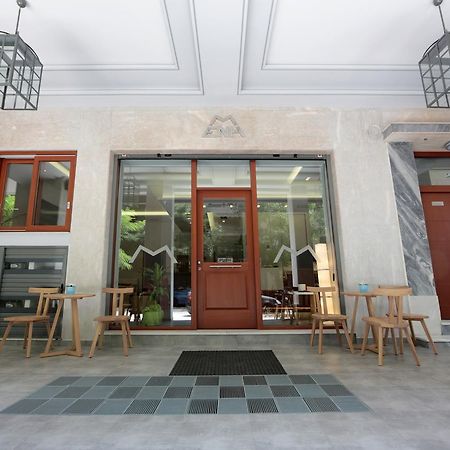 Meni Apartments Atene Esterno foto
