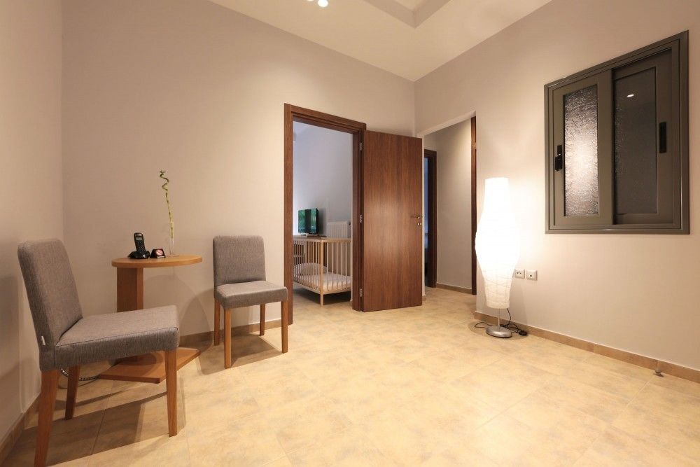 Meni Apartments Atene Esterno foto