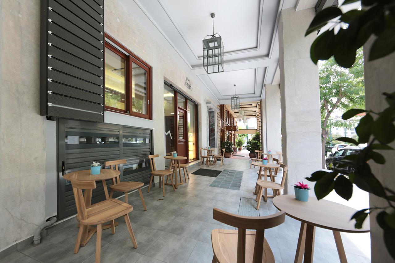 Meni Apartments Atene Esterno foto